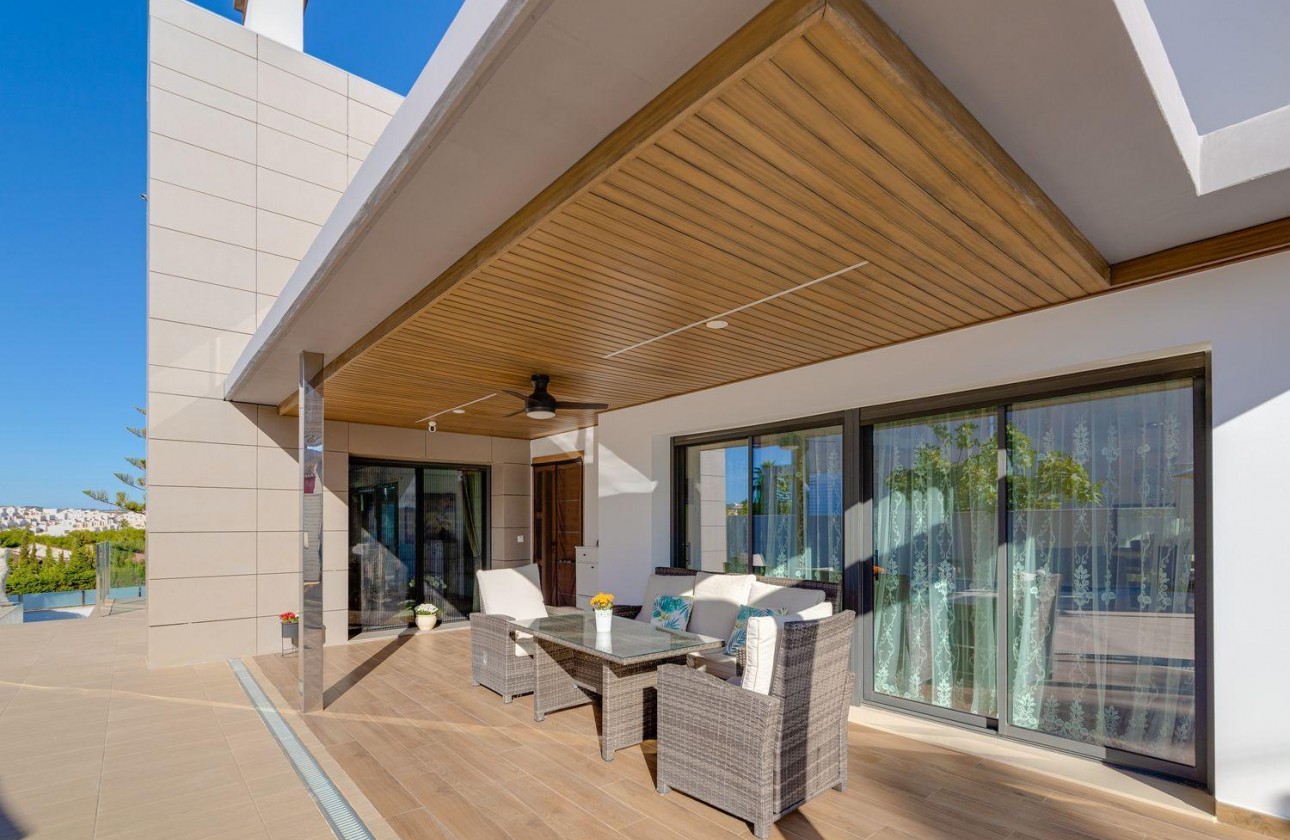 Resale - Villa - Torrevieja - Los balcones