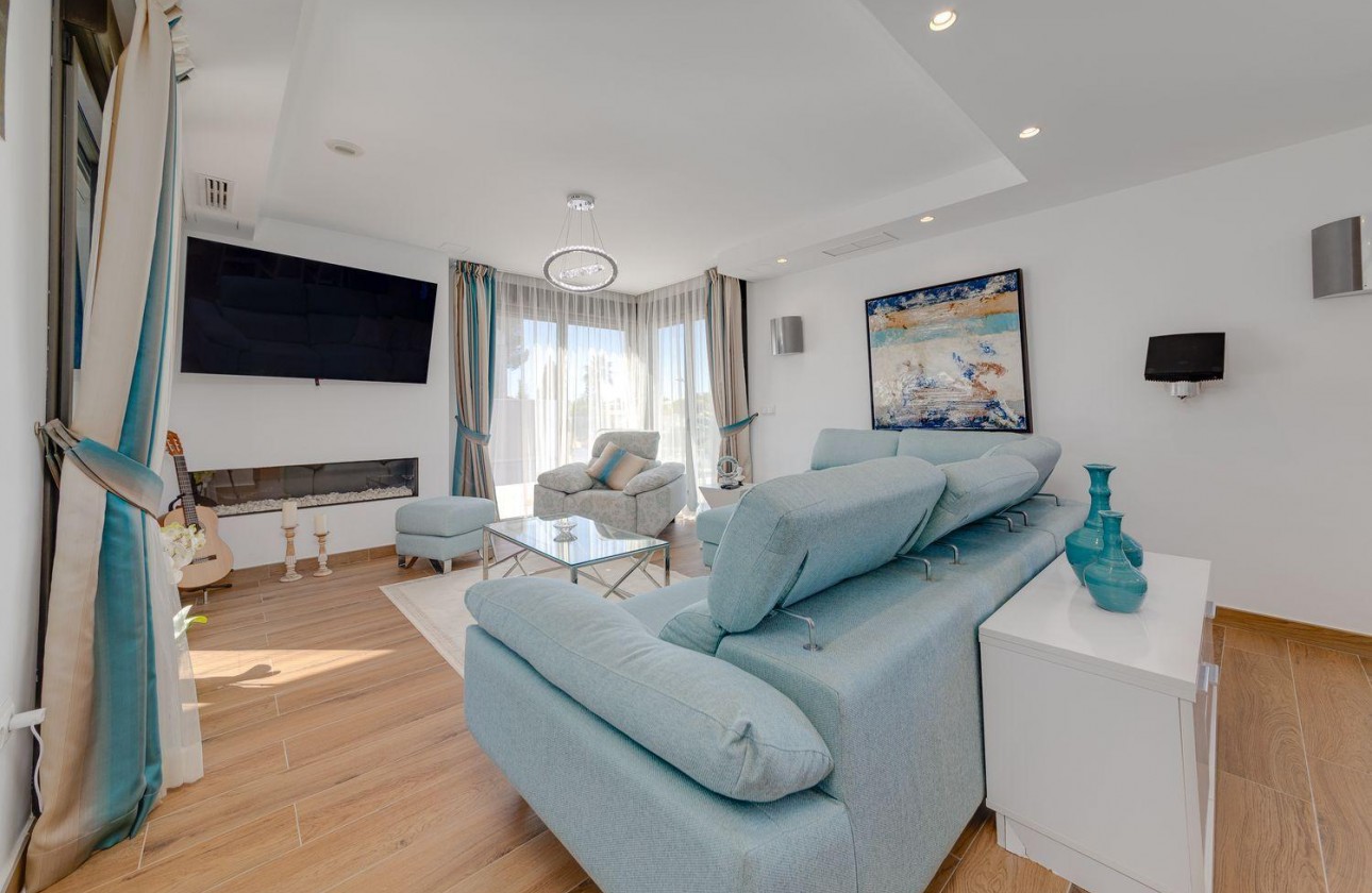 Resale - Villa - Torrevieja - Los balcones
