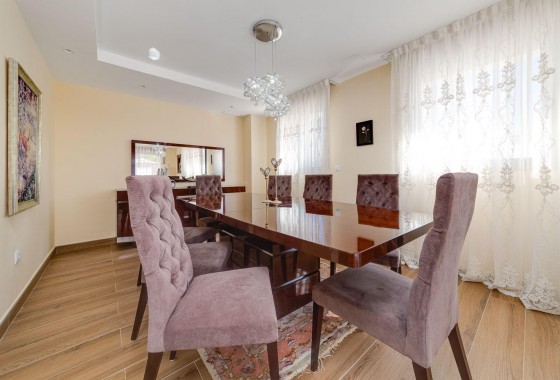 Resale - Villa - Torrevieja - Los balcones