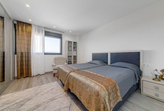 Resale - Villa - Torrevieja - Los balcones