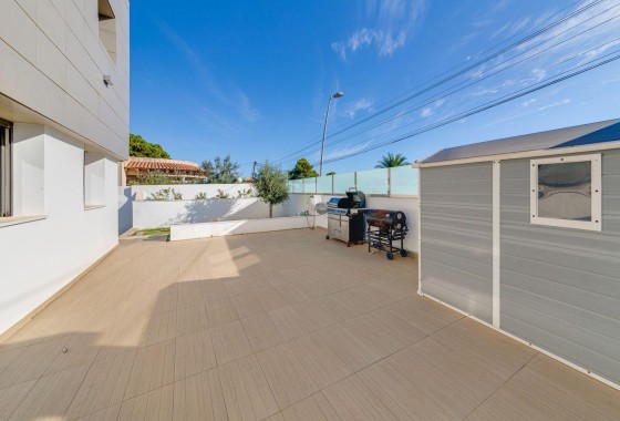 Resale - Villa - Torrevieja - Los balcones
