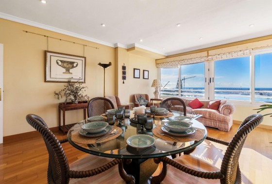 Resale - Apartment / flat - Torrevieja - CLUB NAUTICO TORREVIEJA