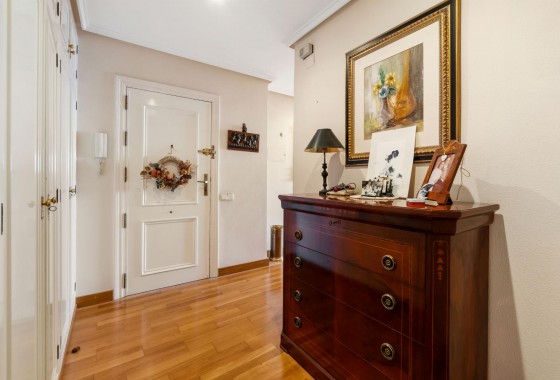 Resale - Apartment / flat - Torrevieja - CLUB NAUTICO TORREVIEJA