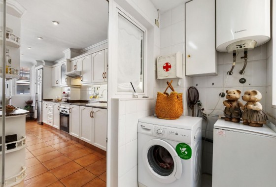 Resale - Apartment / flat - Torrevieja - CLUB NAUTICO TORREVIEJA