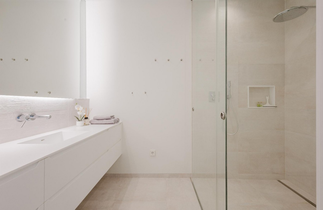 Resale - Villa - Orihuela Costa - Las Colinas Golf