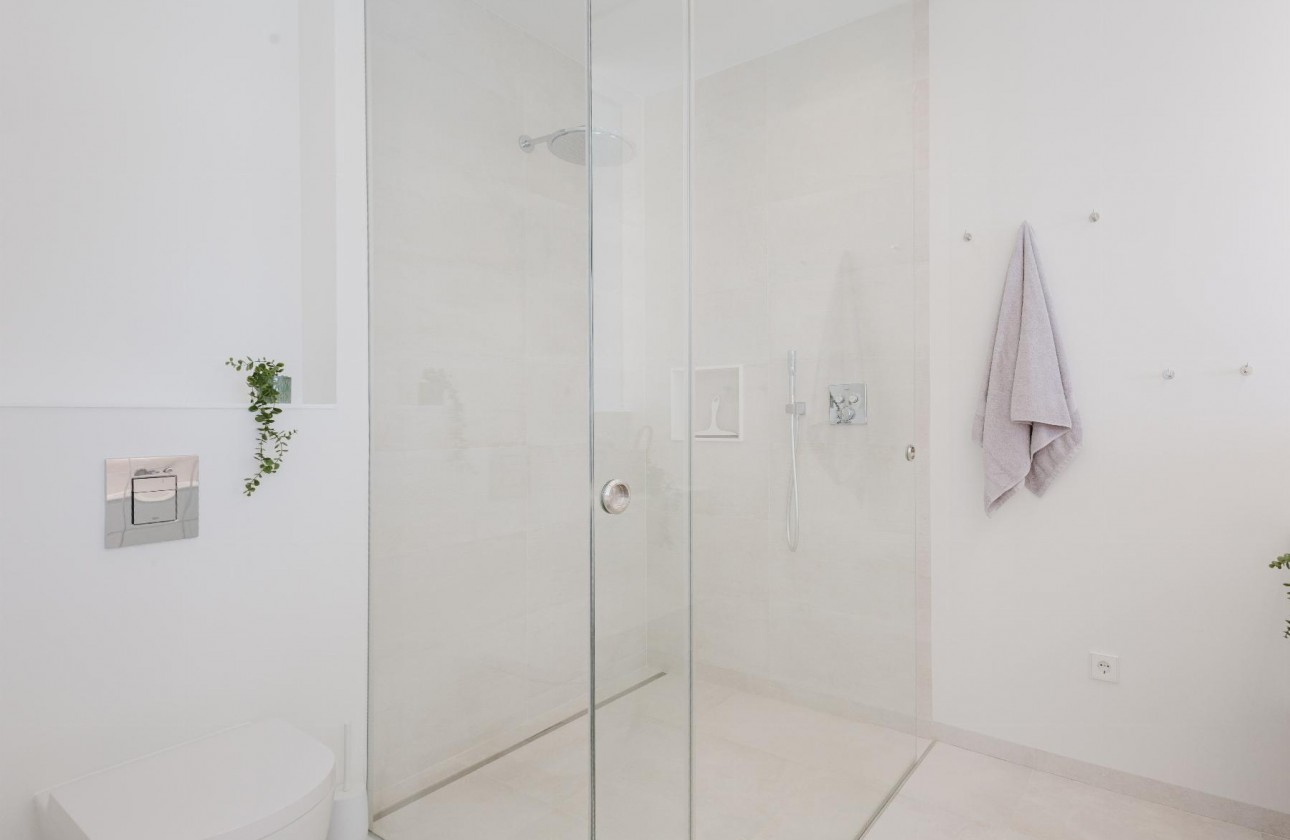 Resale - Villa - Orihuela Costa - Las Colinas Golf