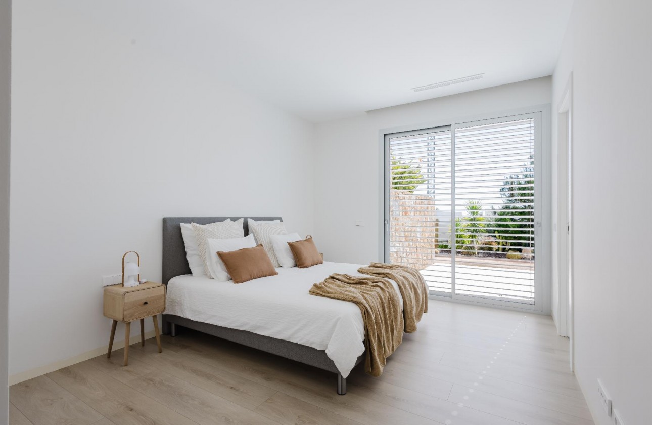 Resale - Villa - Orihuela Costa - Las Colinas Golf