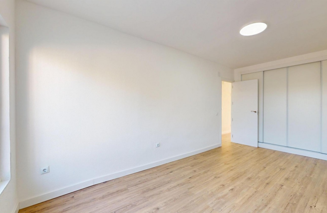 Resale - Bungalow - Orihuela Costa - Villamartín