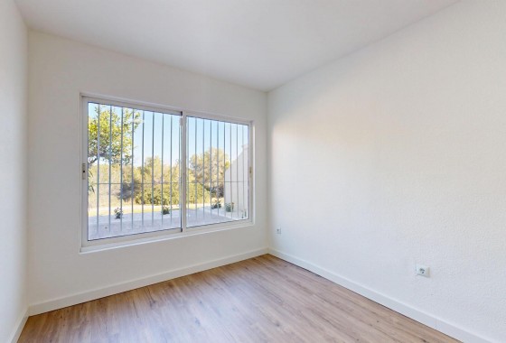 Resale - Bungalow - Orihuela Costa - Villamartín
