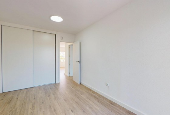 Resale - Bungalow - Orihuela Costa - Villamartín