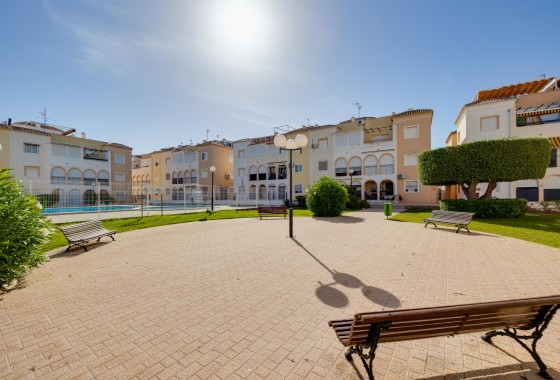 Resale - Bungalow - Torrevieja - playa de los naufragos