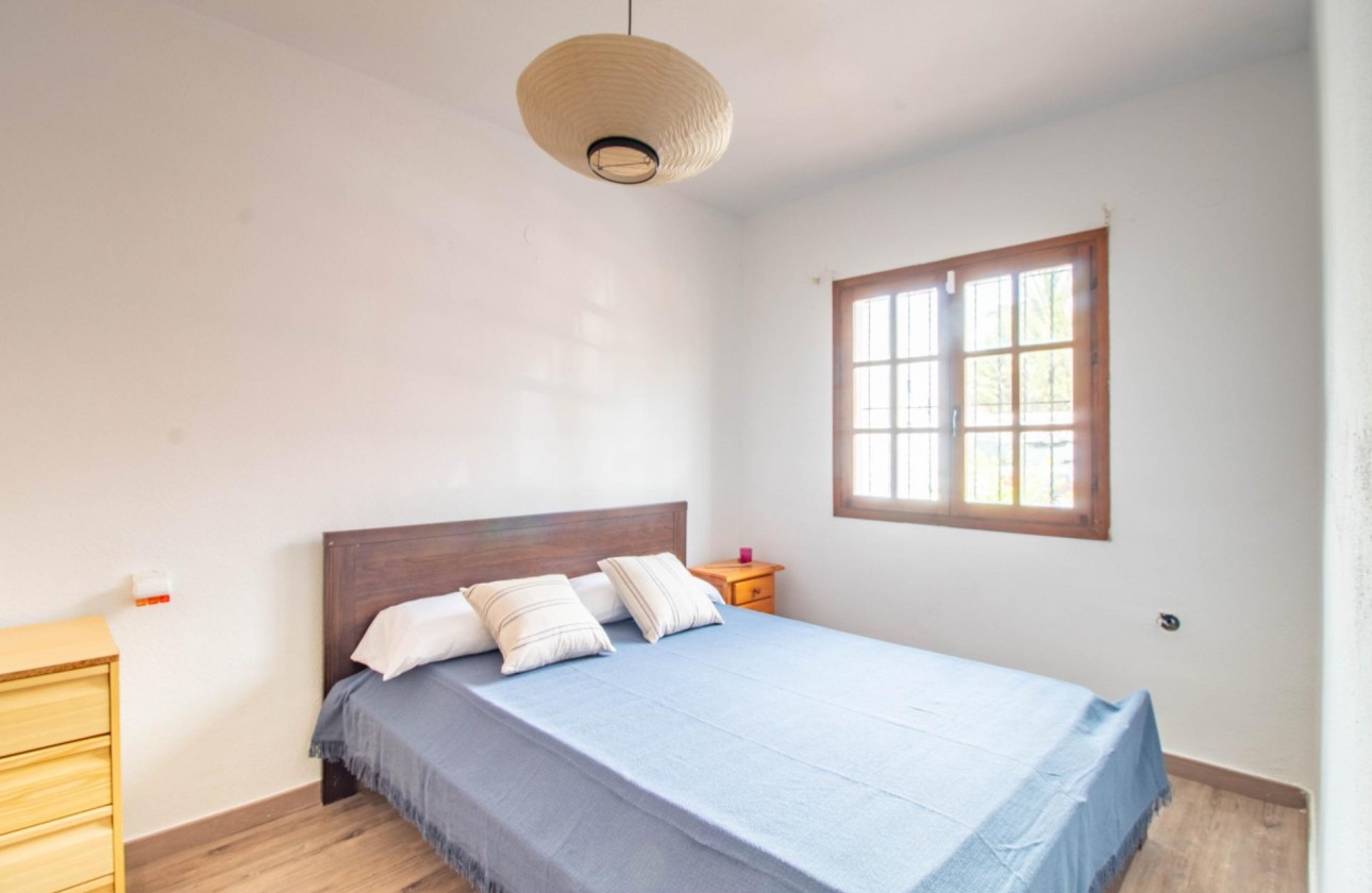 Resale - Bungalow - Torrevieja - Torreblanca