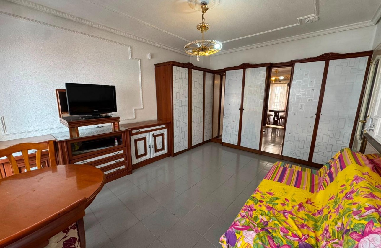 Reventa - Apartamento / piso - Torrevieja - Centro