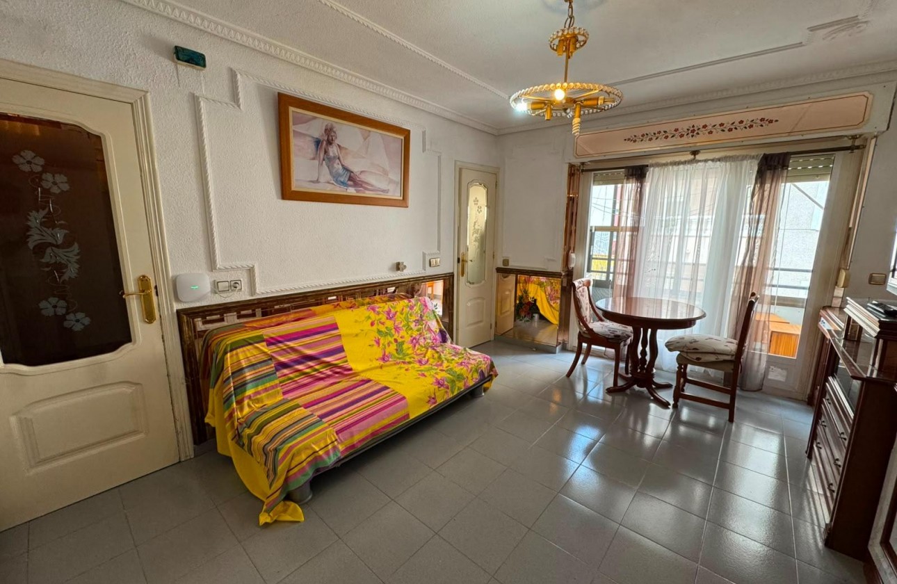 Reventa - Apartamento / piso - Torrevieja - Centro