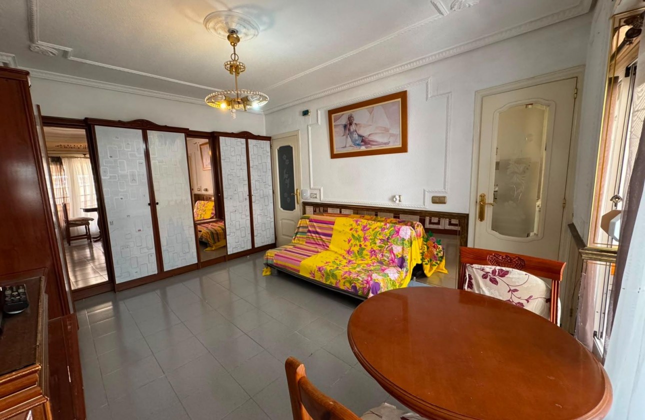 Reventa - Apartamento / piso - Torrevieja - Centro