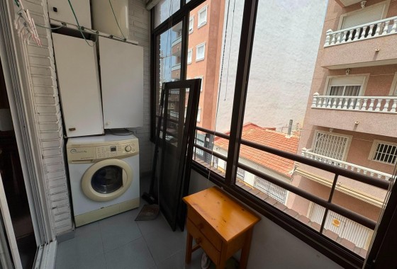 Reventa - Apartamento / piso - Torrevieja - Centro