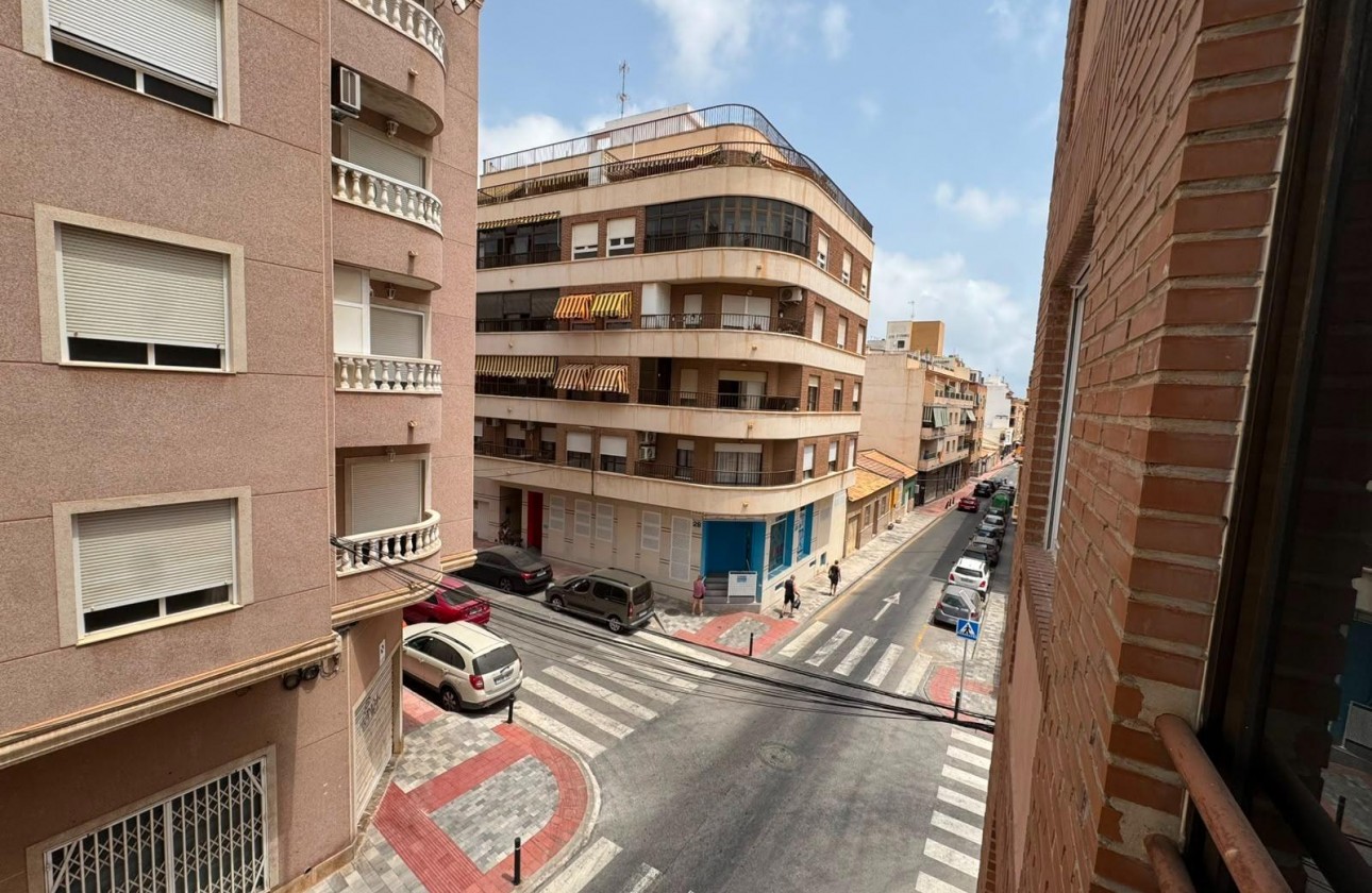 Reventa - Apartamento / piso - Torrevieja - Centro
