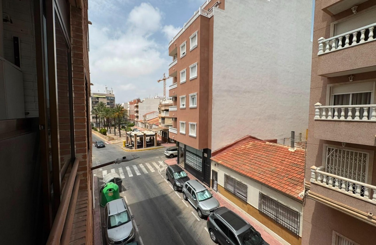Reventa - Apartamento / piso - Torrevieja - Centro