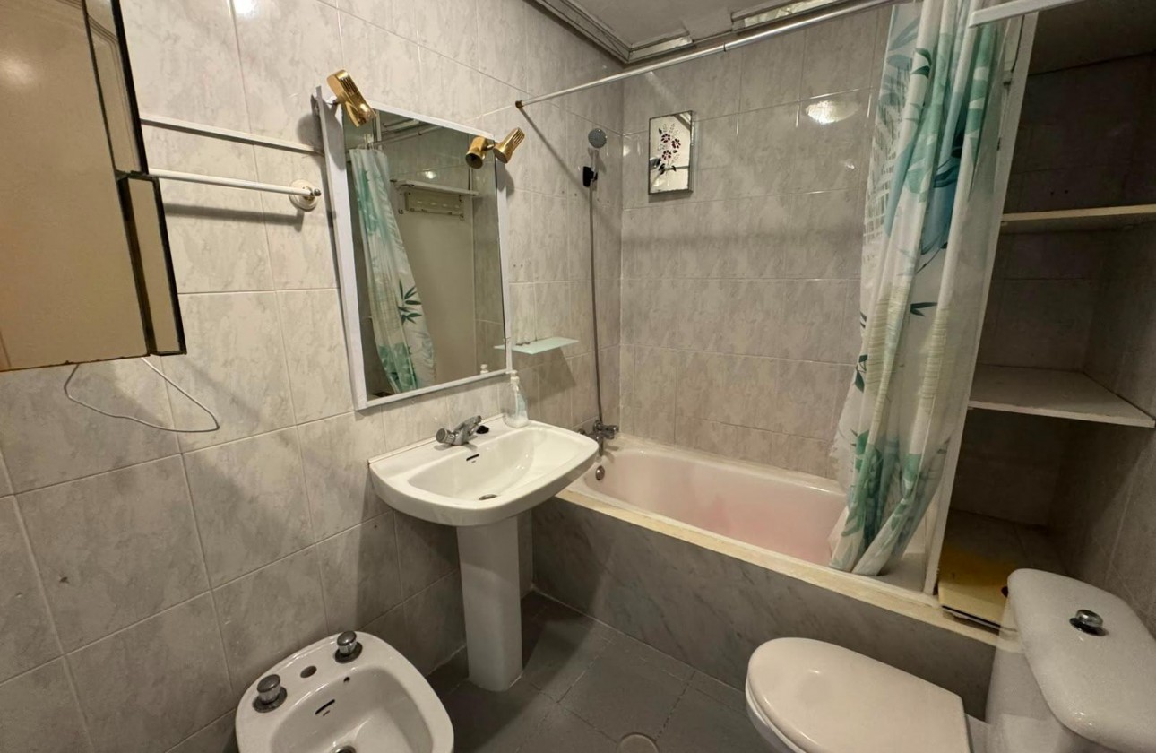Reventa - Apartamento / piso - Torrevieja - Centro
