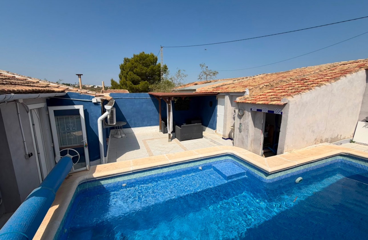Resale - Villa - Orihuela - Torremendo