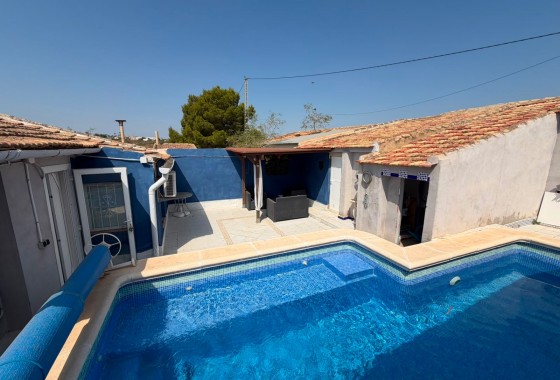 Resale - Villa - Orihuela - Torremendo