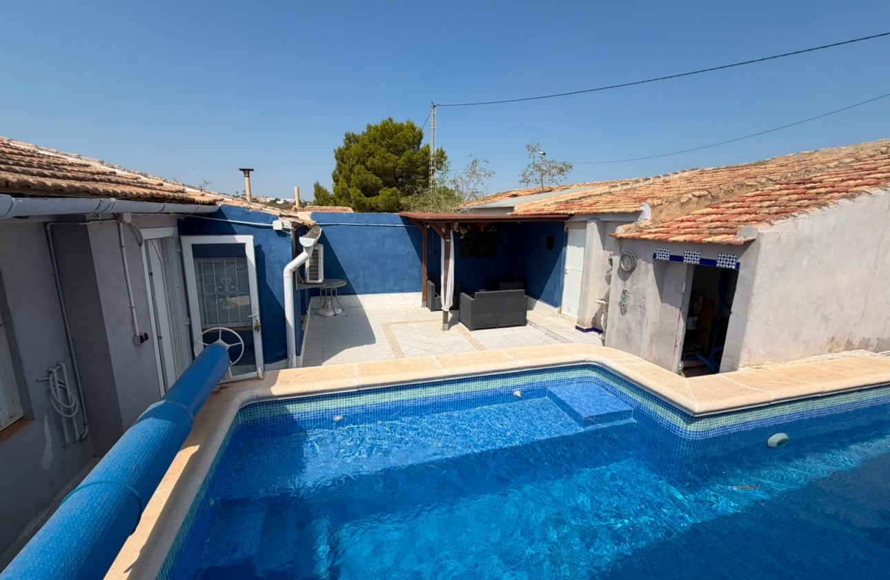 Resale - Villa - Orihuela - Torremendo
