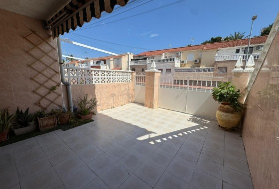 Resale - Bungalow - Torrevieja - Playa de los Naufragos