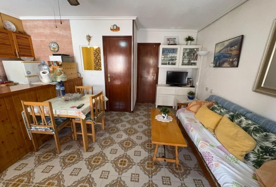 Resale - Bungalow - Torrevieja - Playa de los Naufragos