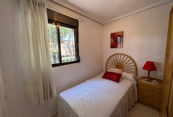 Resale - Bungalow - Torrevieja - Playa de los Naufragos