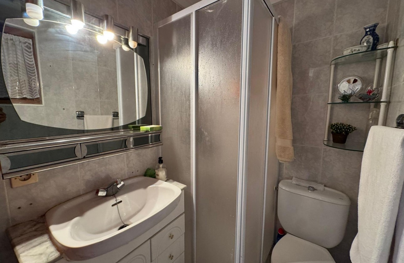 Resale - Bungalow - Torrevieja - Playa de los Naufragos