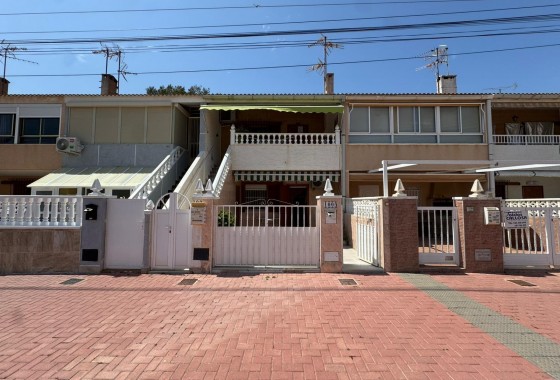 Resale - Bungalow - Torrevieja - Playa de los Naufragos