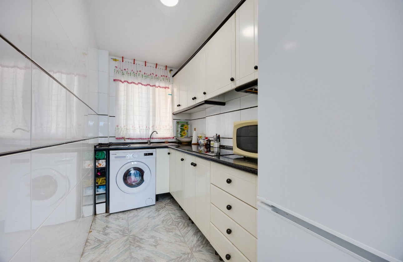 Resale - Apartment / flat - Torrevieja - Torre del moro