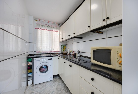 Resale - Apartment / flat - Torrevieja - Torre del moro