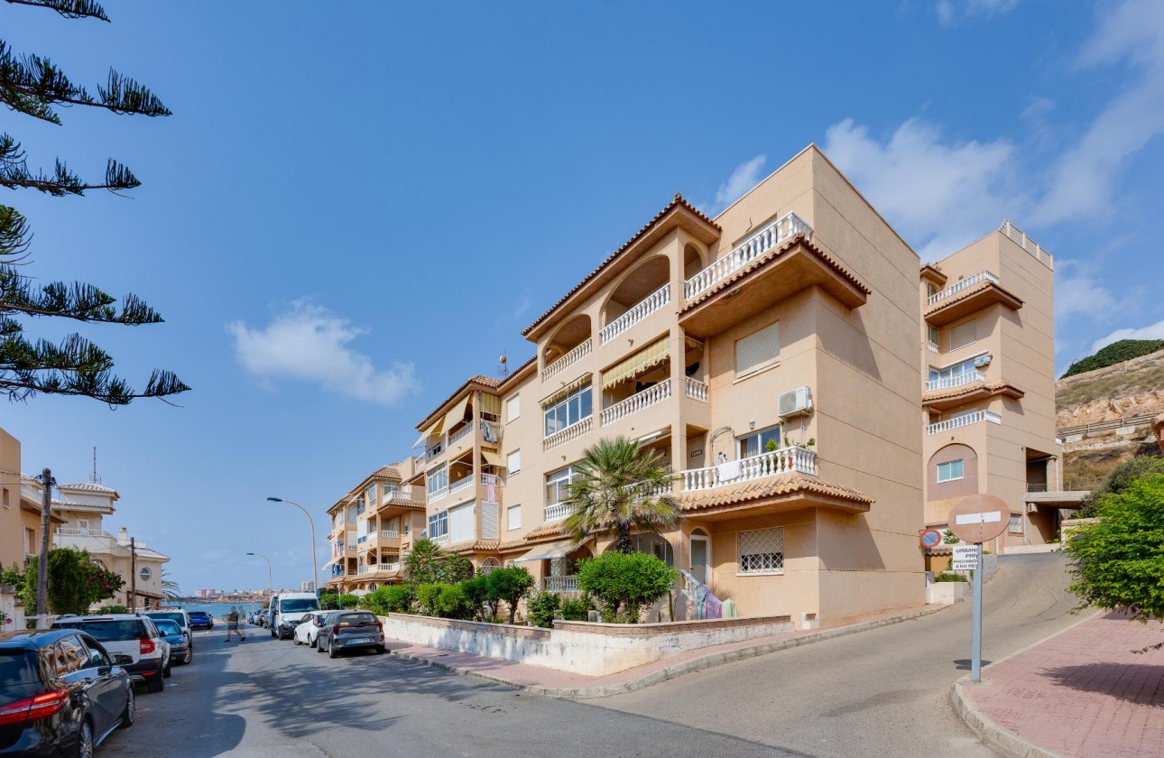 Resale - Apartment / flat - Torrevieja - Torre del moro