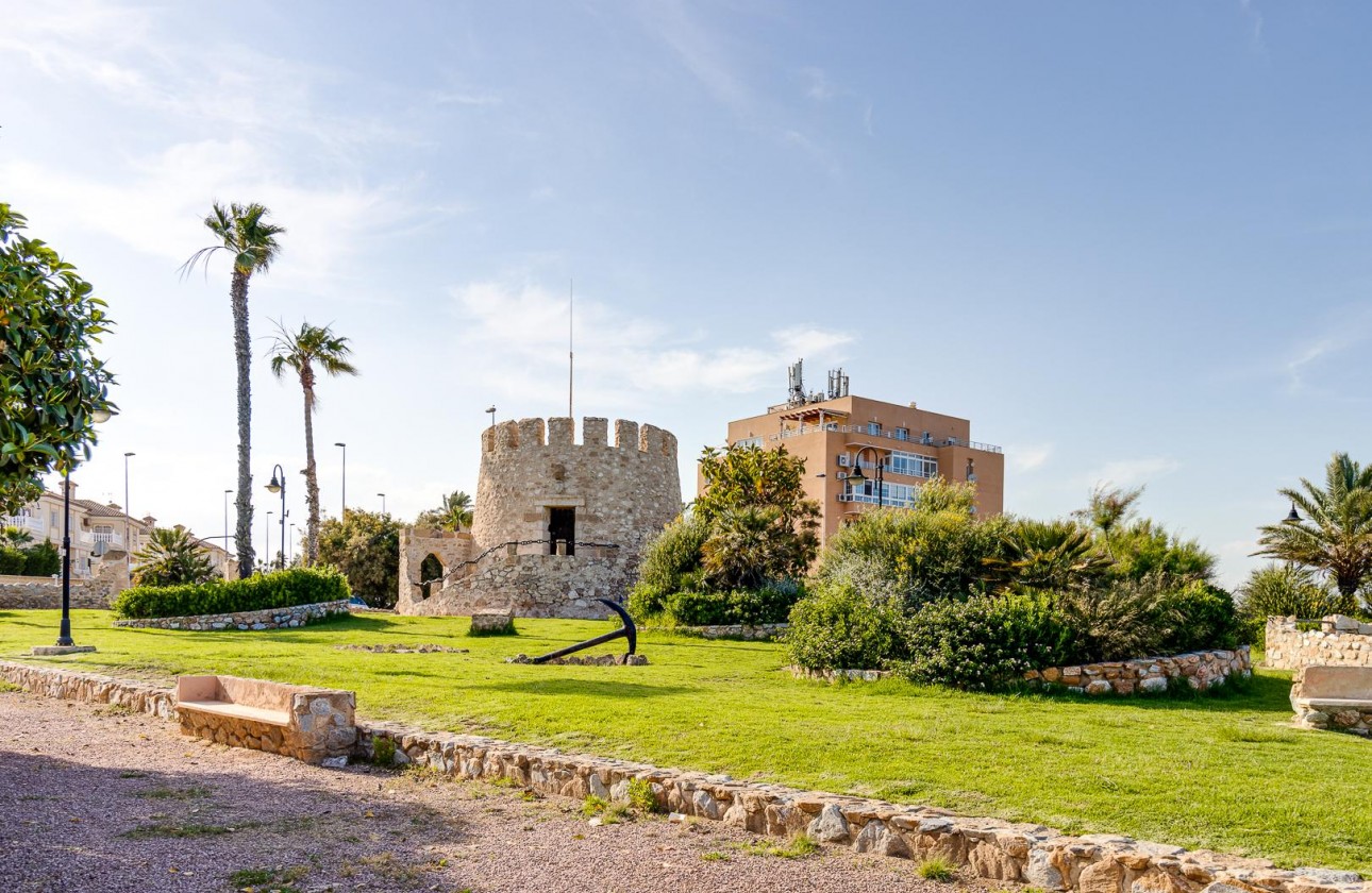 Resale - Apartment / flat - Torrevieja - Torre del moro