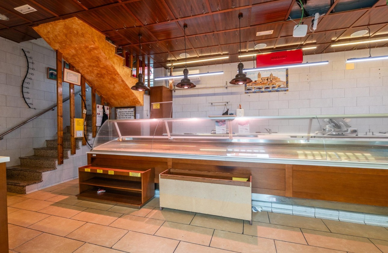 Revente - Commercial - Torrevieja - Paseo maritimo