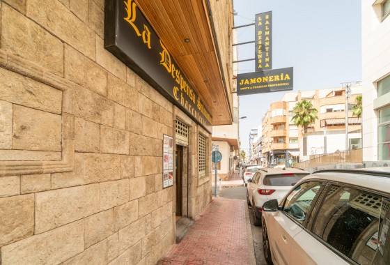 Revente - Commercial - Torrevieja - Paseo maritimo
