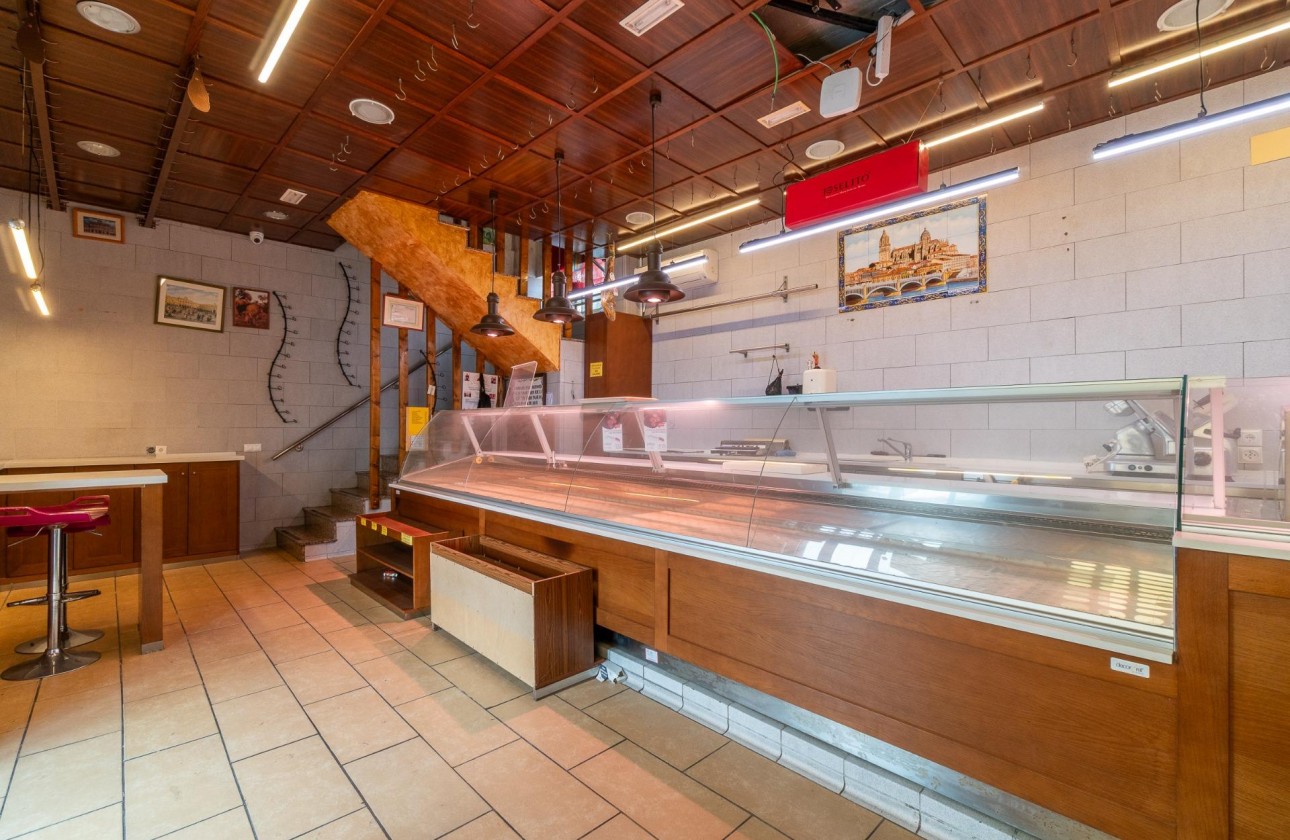 Revente - Commercial - Torrevieja - Paseo maritimo
