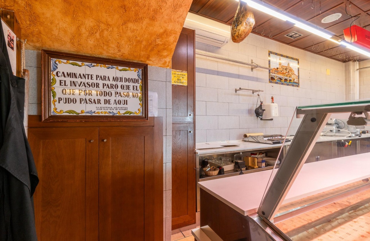 Revente - Commercial - Torrevieja - Paseo maritimo