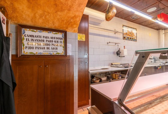 Revente - Commercial - Torrevieja - Paseo maritimo