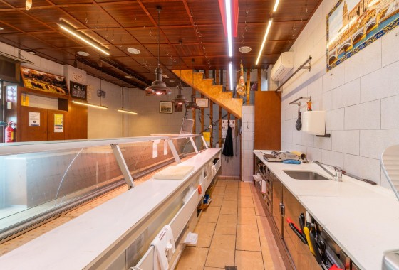 Revente - Commercial - Torrevieja - Paseo maritimo