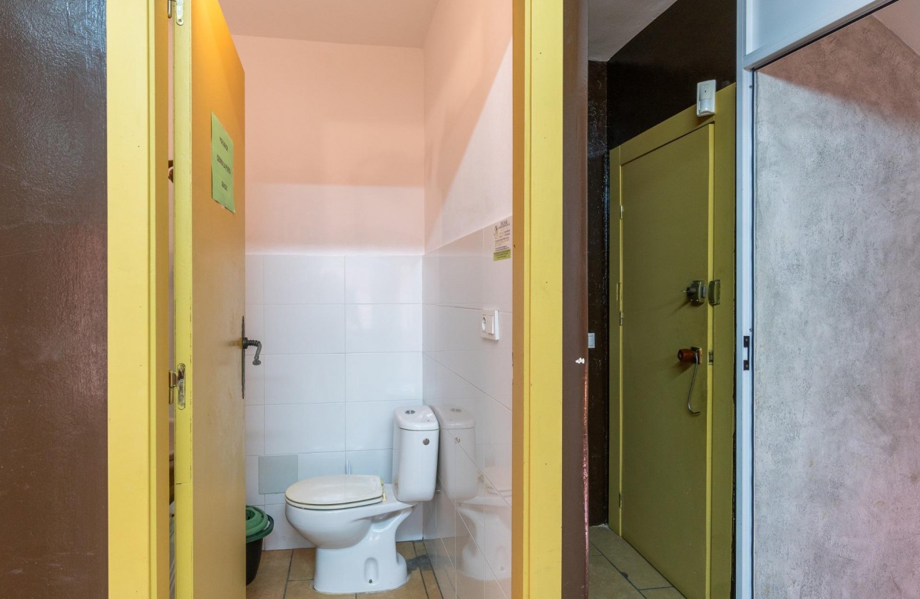 Revente - Commercial - Torrevieja - Paseo maritimo