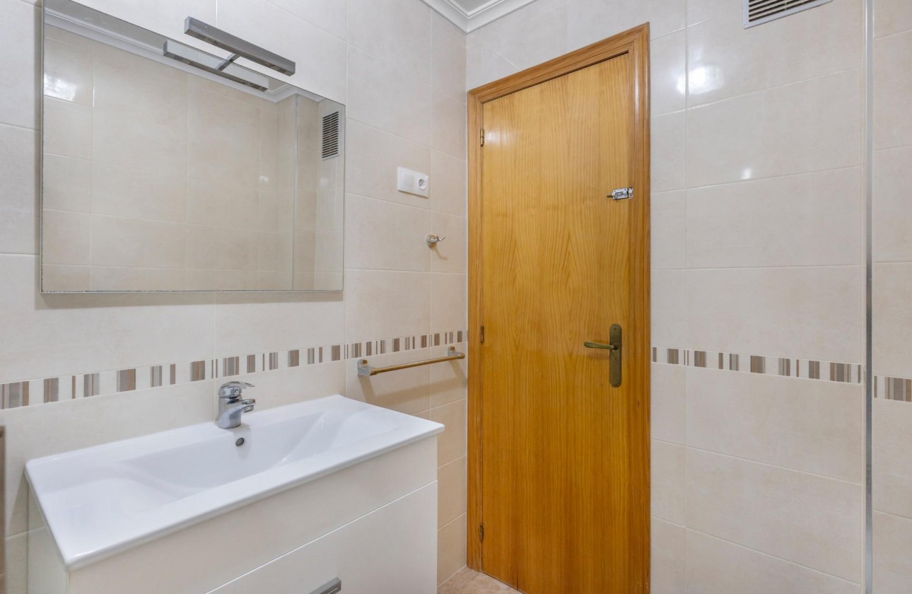 Revente - Appartement - Torrevieja - La Mata pueblo