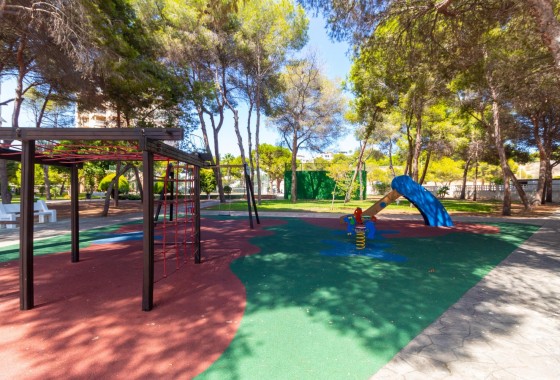 Resale - Apartment / flat - Orihuela Costa - Campoamor