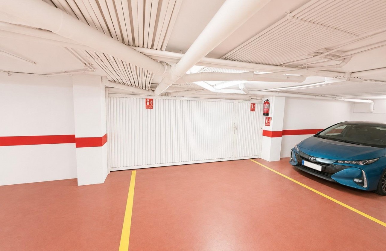 Location à long terme - Garage - Torrevieja - Centro