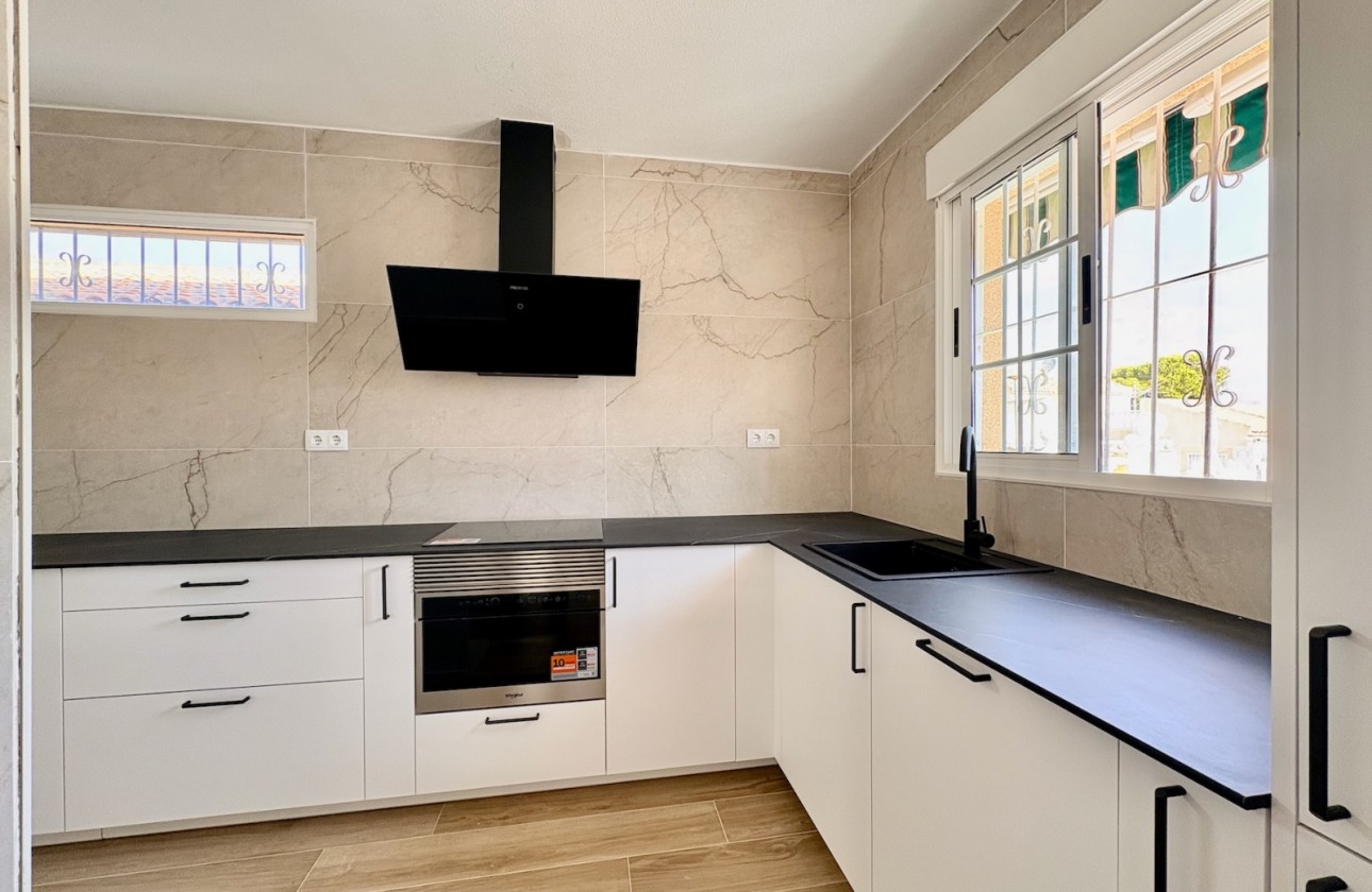 Revente - Single Family Home - Orihuela - Los Balcones
