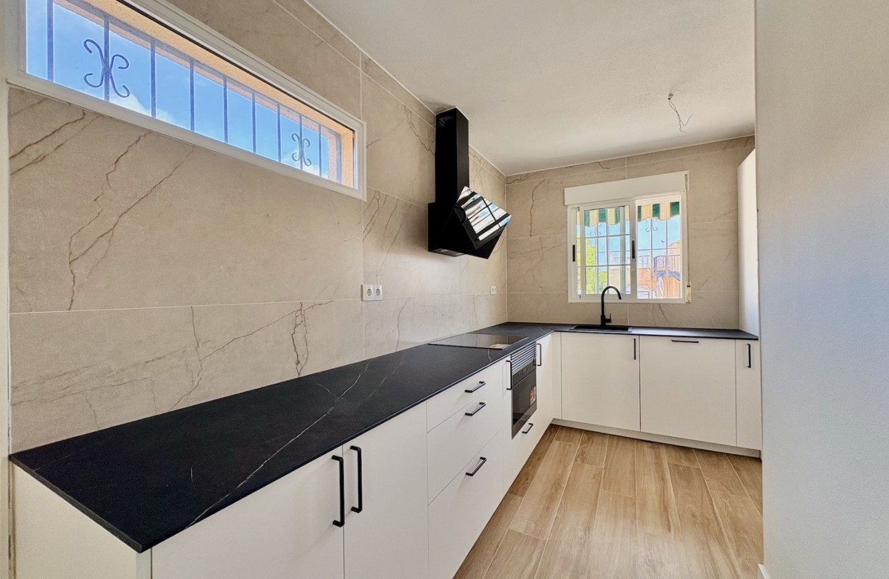 Revente - Single Family Home - Orihuela - Los Balcones