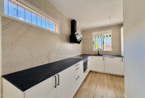 Revente - Single Family Home - Orihuela - Los Balcones