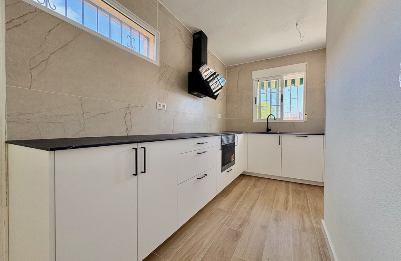 Revente - Single Family Home - Orihuela - Los Balcones