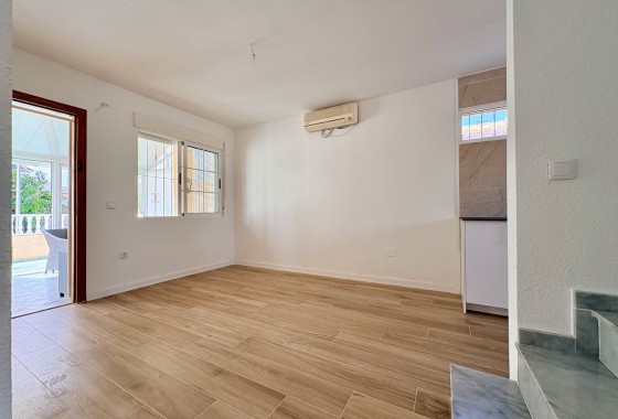 Revente - Single Family Home - Orihuela - Los Balcones